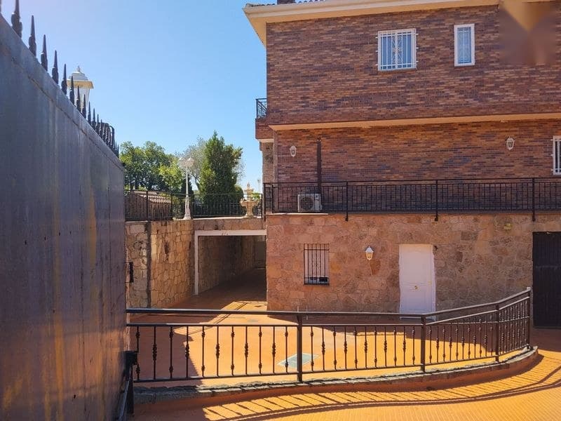 Casa/Chalet en Madrid (1/5)
