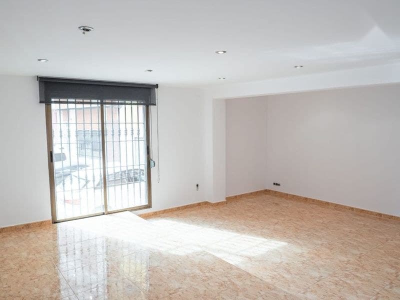 Piso en Valencia (1/5)