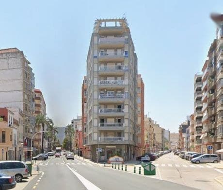 Piso en Valencia (1/4)