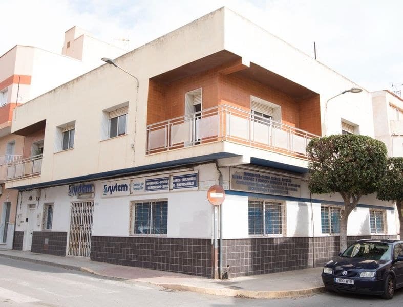 Piso en Almería (1/5)