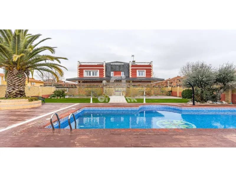 Casa/Chalet en Madrid (1/5)