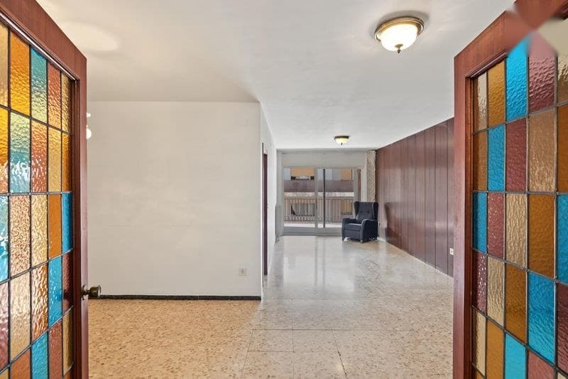 Piso en Girona (1/5)