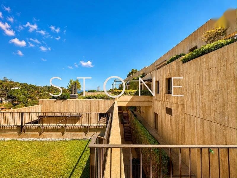 Piso en Girona (1/1)