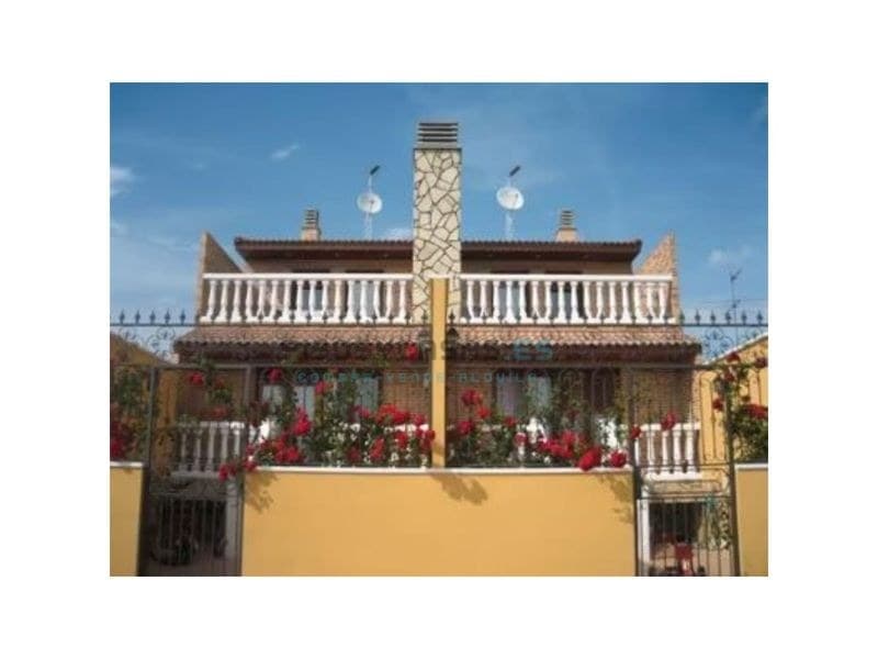 Casa/Chalet en Zaragoza (1/5)