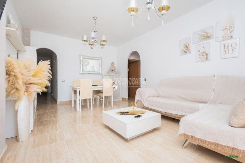 Piso en Almería (1/5)