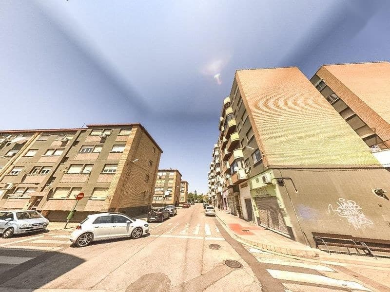 Piso en Zaragoza (1/1)
