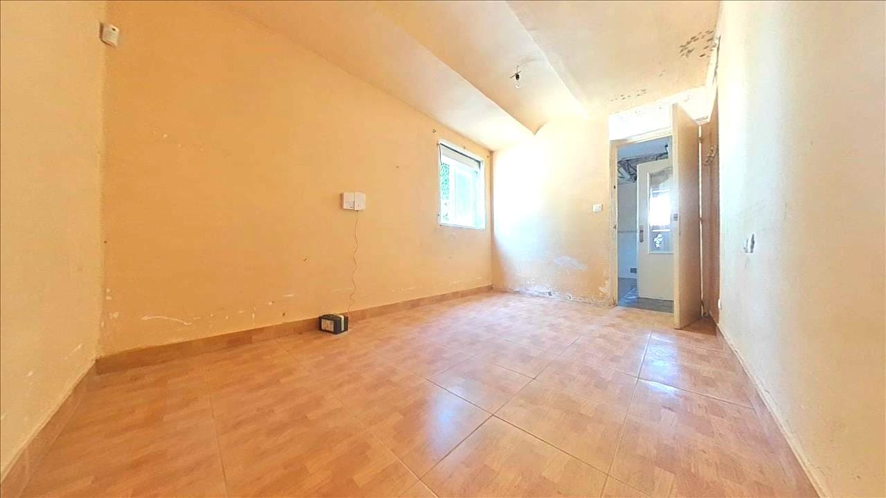 Piso en La Rioja (1/5)
