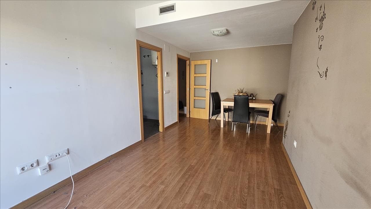 Piso en Girona (1/5)