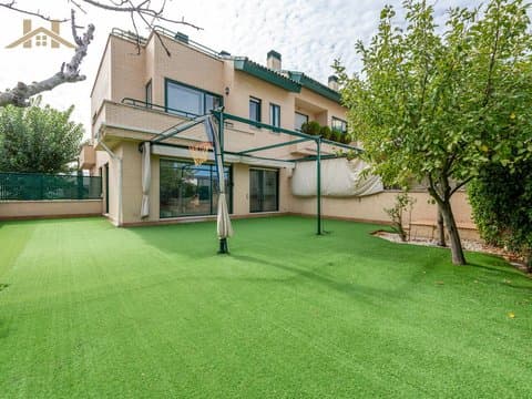 Casa/Chalet en Madrid (1/5)