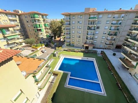 Piso en Girona (1/5)