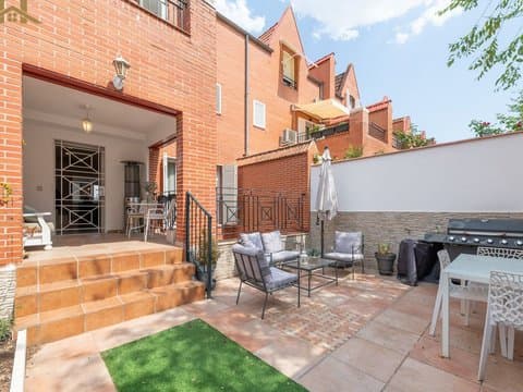 Casa/Chalet en Madrid (1/5)