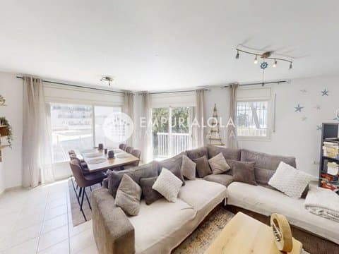 Piso en Girona (1/5)