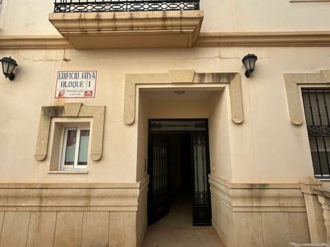 Piso en Almería (1/4)