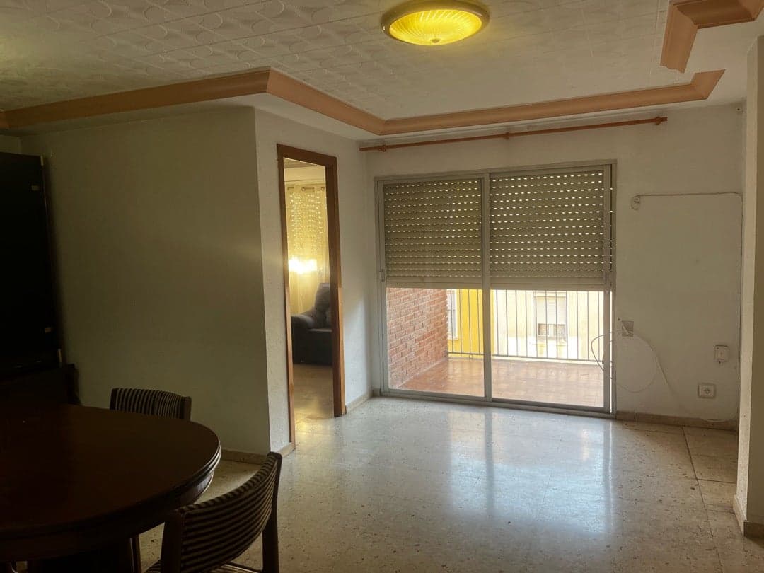 Piso en Valencia (1/5)