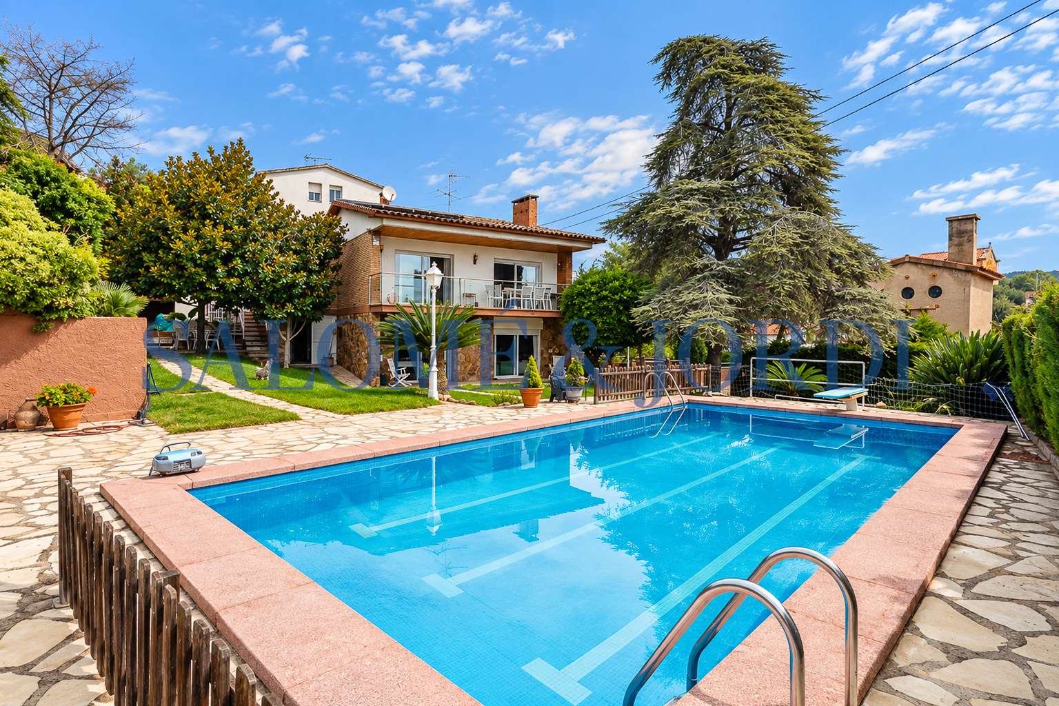 Casa/Chalet en Barcelona (1/5)