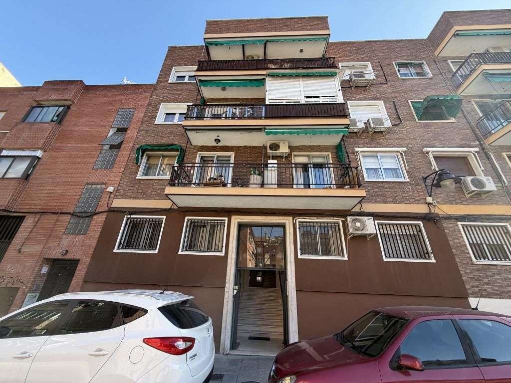 Piso en Madrid (1/5)