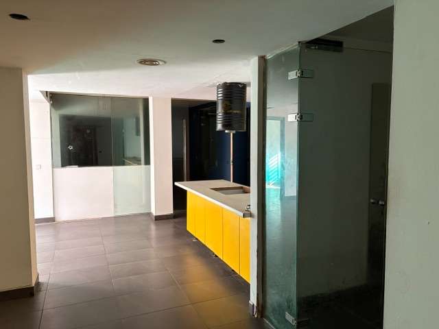 Piso en Girona (1/5)