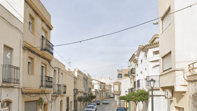Piso en Almería (1/2)
