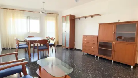 Piso en Valencia (1/5)