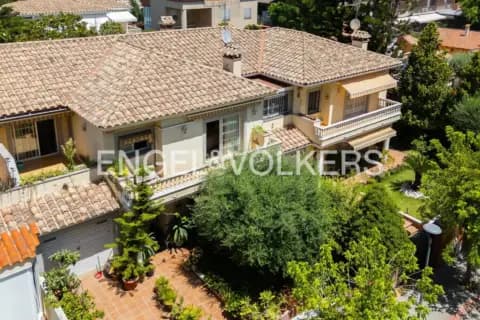 Casa/Chalet en Barcelona (1/5)