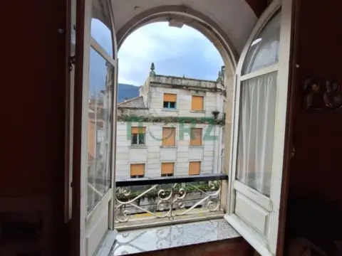 Piso en Ourense (1/5)