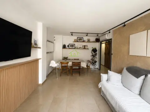 Piso en Girona (1/5)