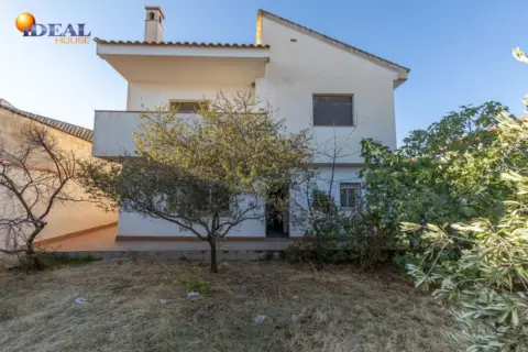 Casa/Chalet en Granada (1/5)