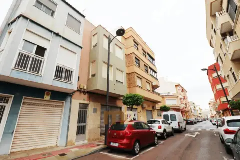 Piso en Alicante (1/5)