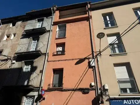 Piso en Girona (1/5)
