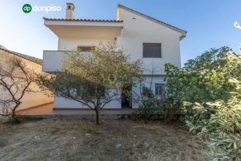 Casa/Chalet en Granada (1/5)