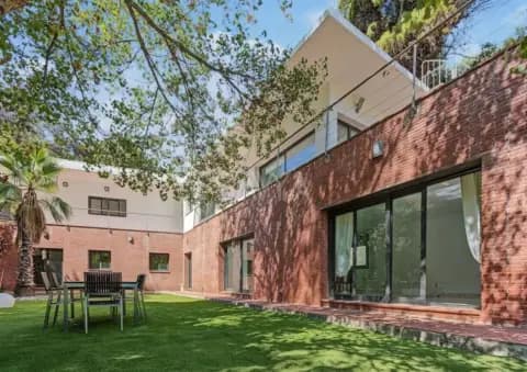 Casa/Chalet en Barcelona (1/5)