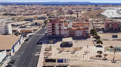Piso en Almería (1/5)