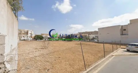 Piso en Almería (1/4)