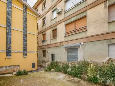 Piso en Girona (1/5)