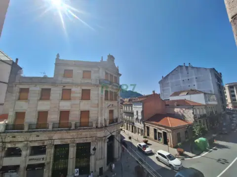Piso en Ourense (1/5)
