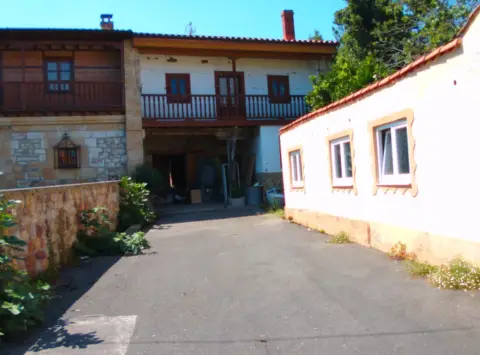 Casa/Chalet en Cantabria (1/5)