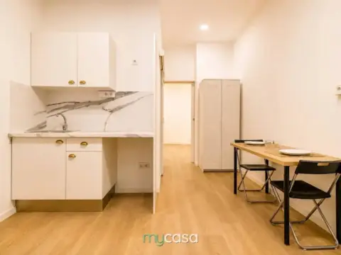 Piso en Barcelona (1/5)