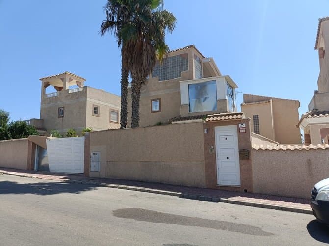 House in Torrevieja (1/1)