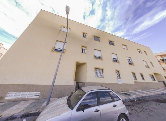 Piso en Almería (1/5)