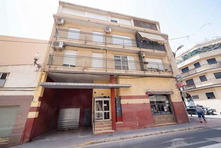 Apartment in Alicante (1/1)