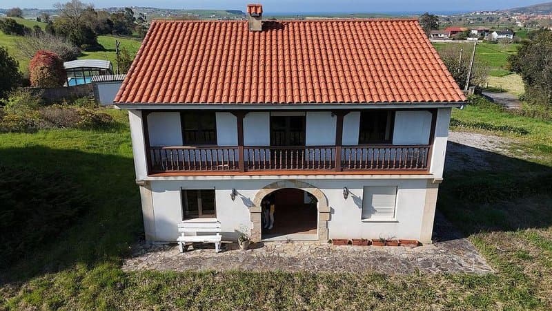 Casa/Chalet en Cantabria (1/5)