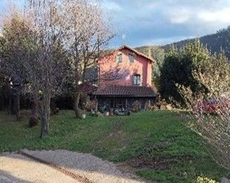 Casa/Chalet en Cantabria (1/2)