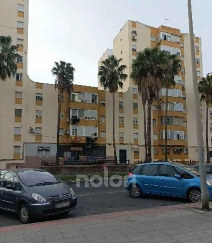 Piso en Huelva (1/5)
