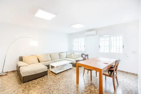 Piso en Valencia (1/5)